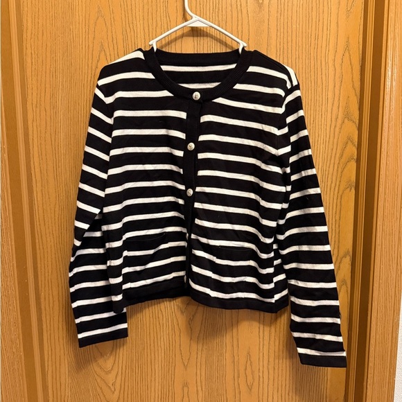 Kohl's Women's Clothing Sale - 10$ Each! Bundle for discounts! - Picture 13 of 16